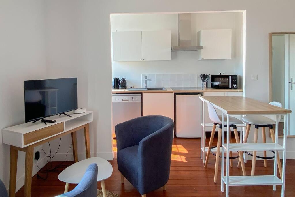 Appartement Unique Et Elegant, Gare Hyper Centre Wifi à Vernon  Extérieur photo